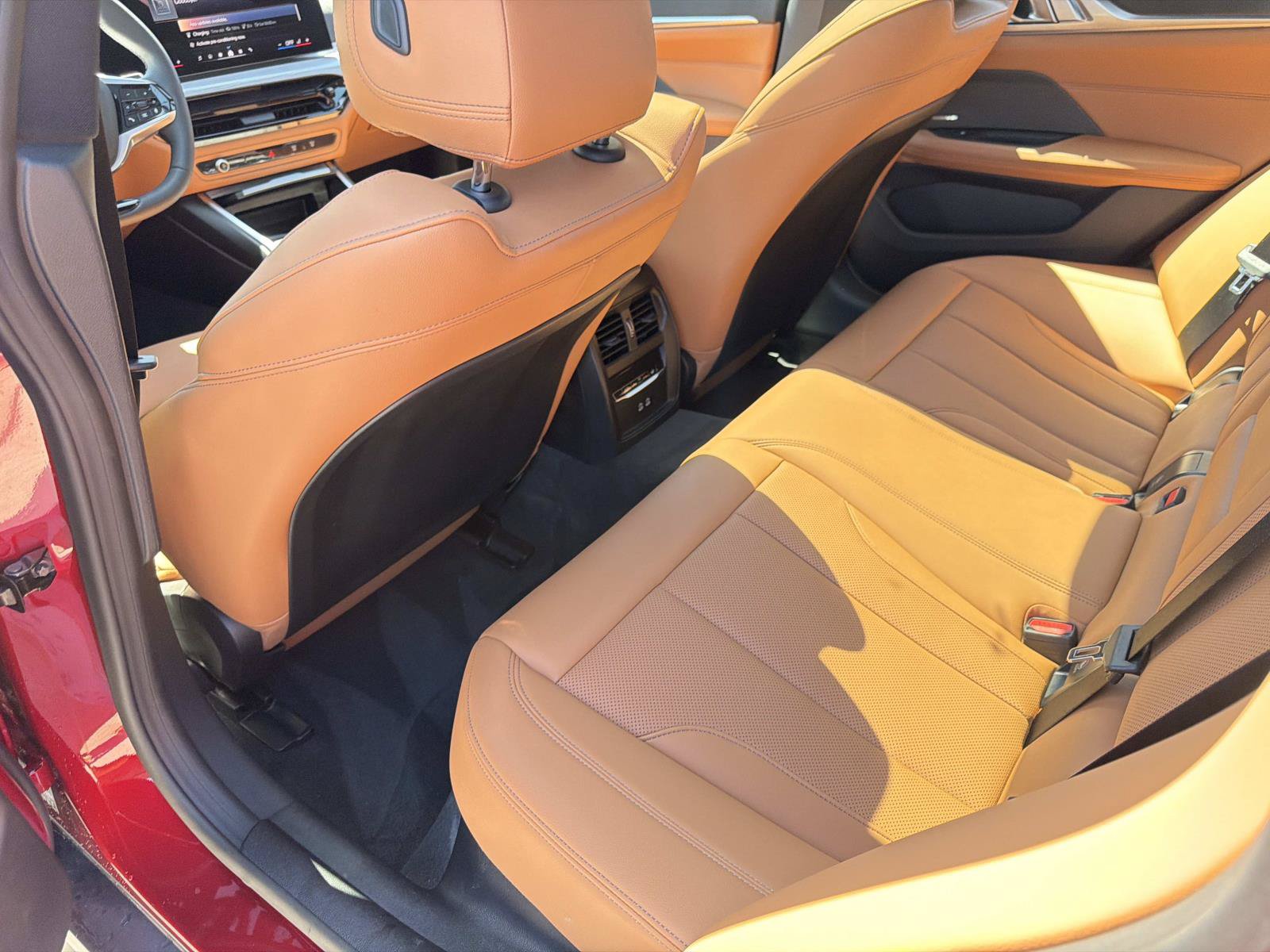 Used 2025 BMW i4 eDrive40 RWD image 9