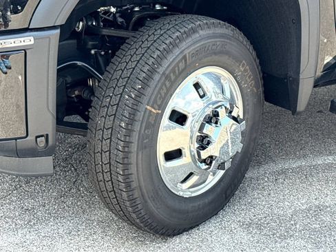 New 2026 GMC Sierra 3500 Denali w/ Denali Reserve Package AWD/4WD image 24