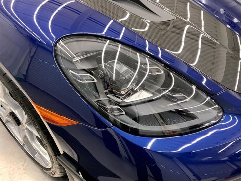 Used 2025 Porsche 718 Cayman GT4 RS image 12