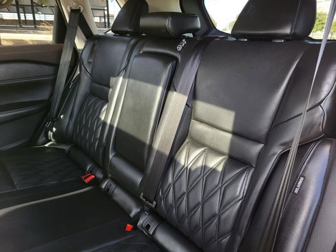 Certified 2021 Nissan Rogue Platinum image 21