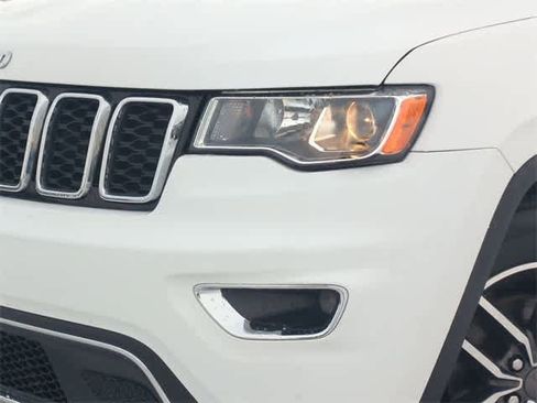 Used 2020 Jeep Grand Cherokee Limited image 11