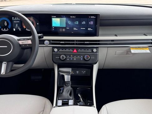 New 2026 Hyundai Tucson SE FWD image 3