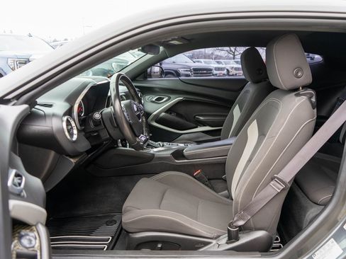 Used 2016 Chevrolet Camaro LT w/ RS Package image 11