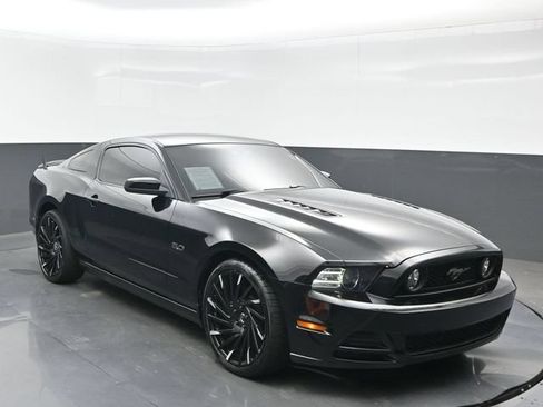Used 2014 Ford Mustang GT Premium w/ Electronics Package RWD image 8