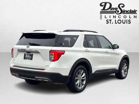 Used 2020 Ford Explorer XLT w/ Equipment Group 202A AWD/4WD image 3