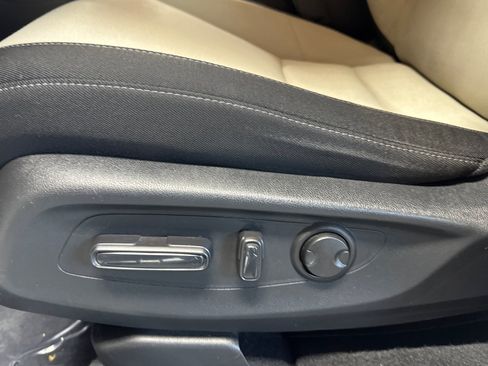 Used 2024 Honda CR-V EX image 15