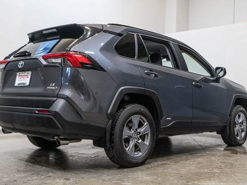Used 2024 Toyota RAV4 LE image 9