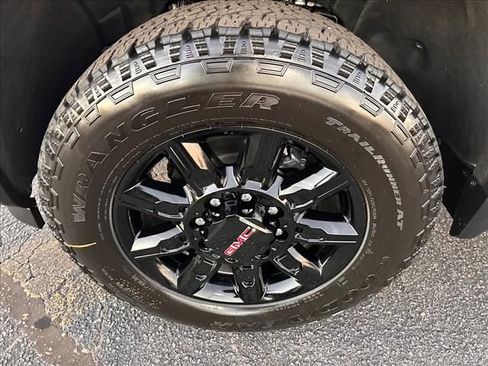New 2026 GMC Sierra 2500 AT4 w/ AT4 Premium Plus Package image 14