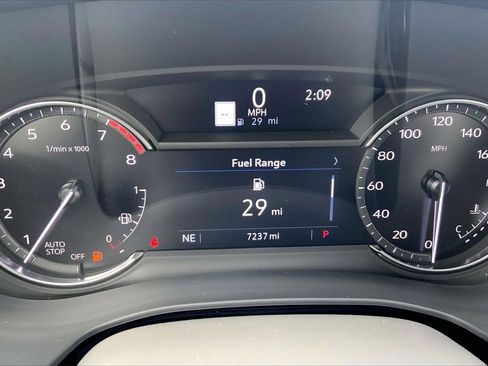 Used 2025 Cadillac XT6 Premium Luxury image 26