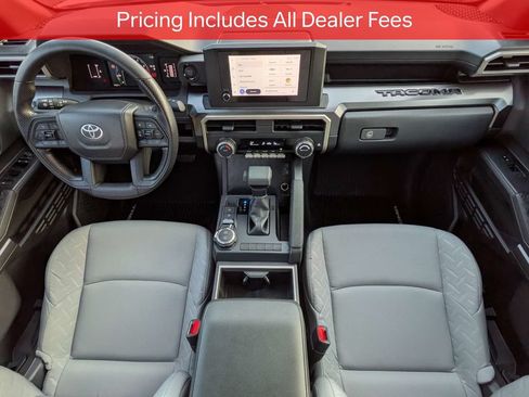 Certified 2025 Toyota Tacoma SR5 AWD/4WD image 16