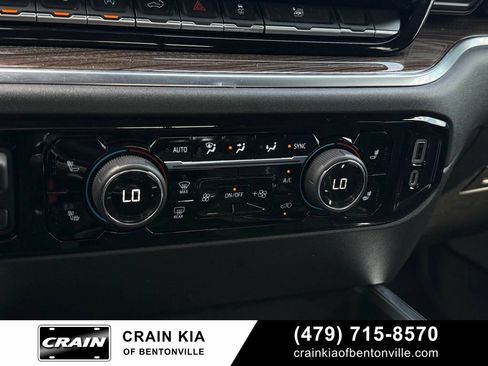 Used 2022 Chevrolet Silverado 1500 RST w/ Redline Edition AWD/4WD image 14