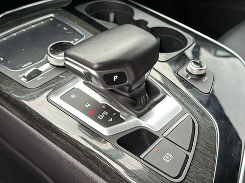 Used 2019 Audi Q7 3.0T Premium Plus w/ Premium Plus Package image 21