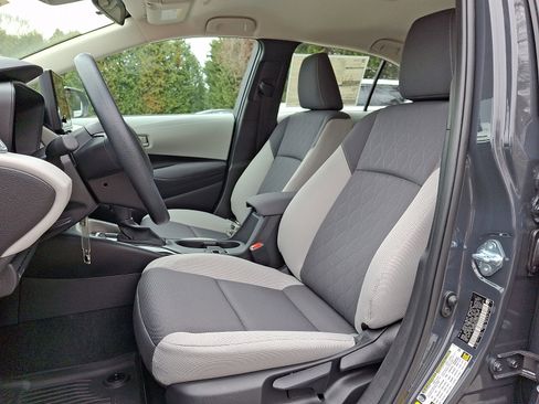 Used 2026 Toyota Corolla LE image 14