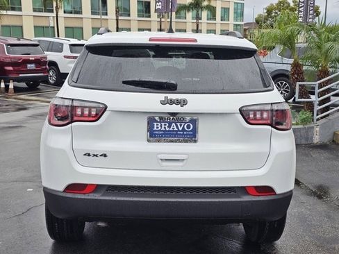 New 2026 Jeep Compass Latitude image 6