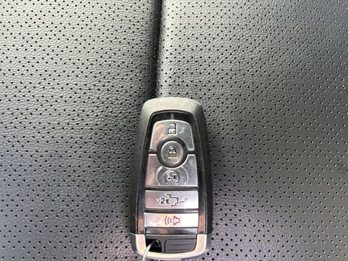 Used 2025 Ford F150 Lariat w/ Bed Utility Package AWD/4WD image 33