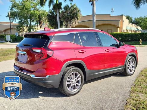 Certified 2023 GMC Terrain SLT w/ Tech Package FWD image 4