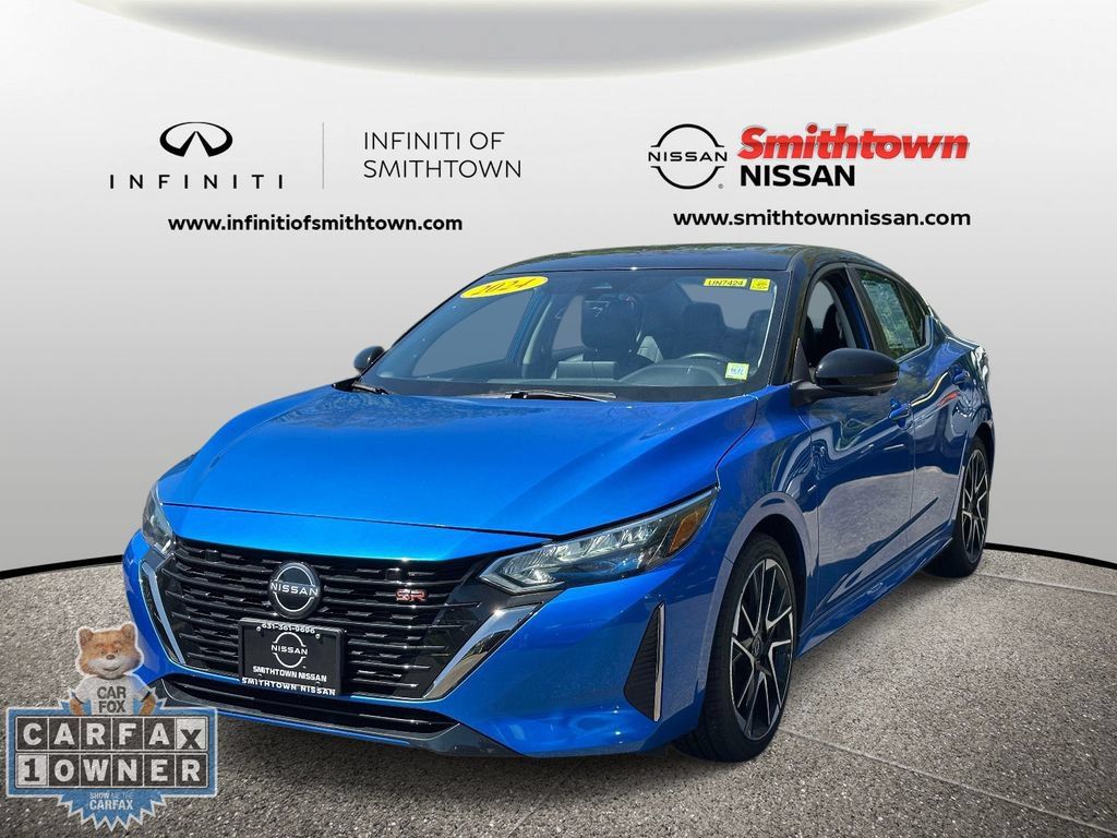 Used 2024 Nissan Sentra SR w/ SR Premium Package FWD image 3