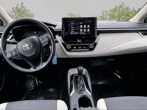 Used 2023 Toyota Corolla LE FWD image 7