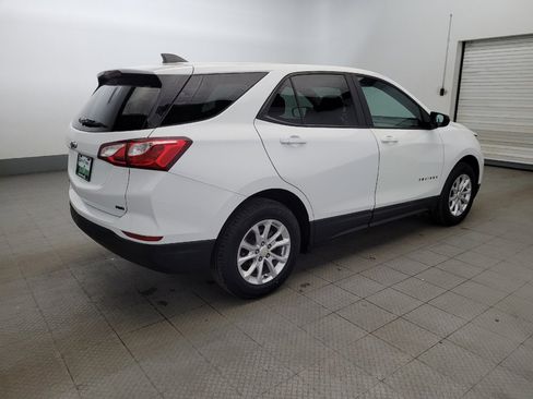 Used 2020 Chevrolet Equinox LS w/ LS Convenience Package image 10