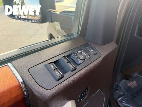 Used 2022 Ford F250 King Ranch w/ King Ranch Ultimate Package AWD/4WD image 11
