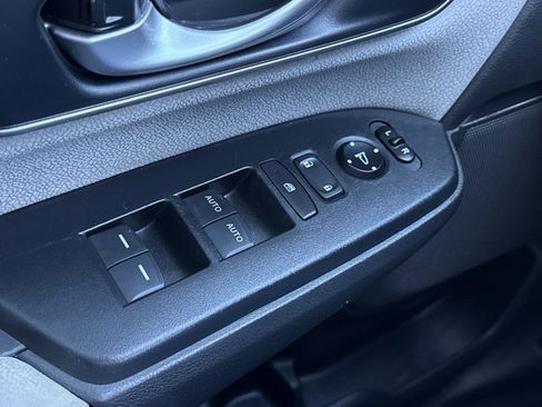 Used 2021 Honda CR-V EX image 17