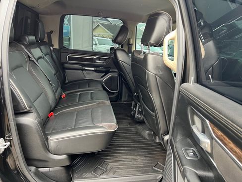 Used 2019 RAM 1500 Laramie AWD/4WD image 14