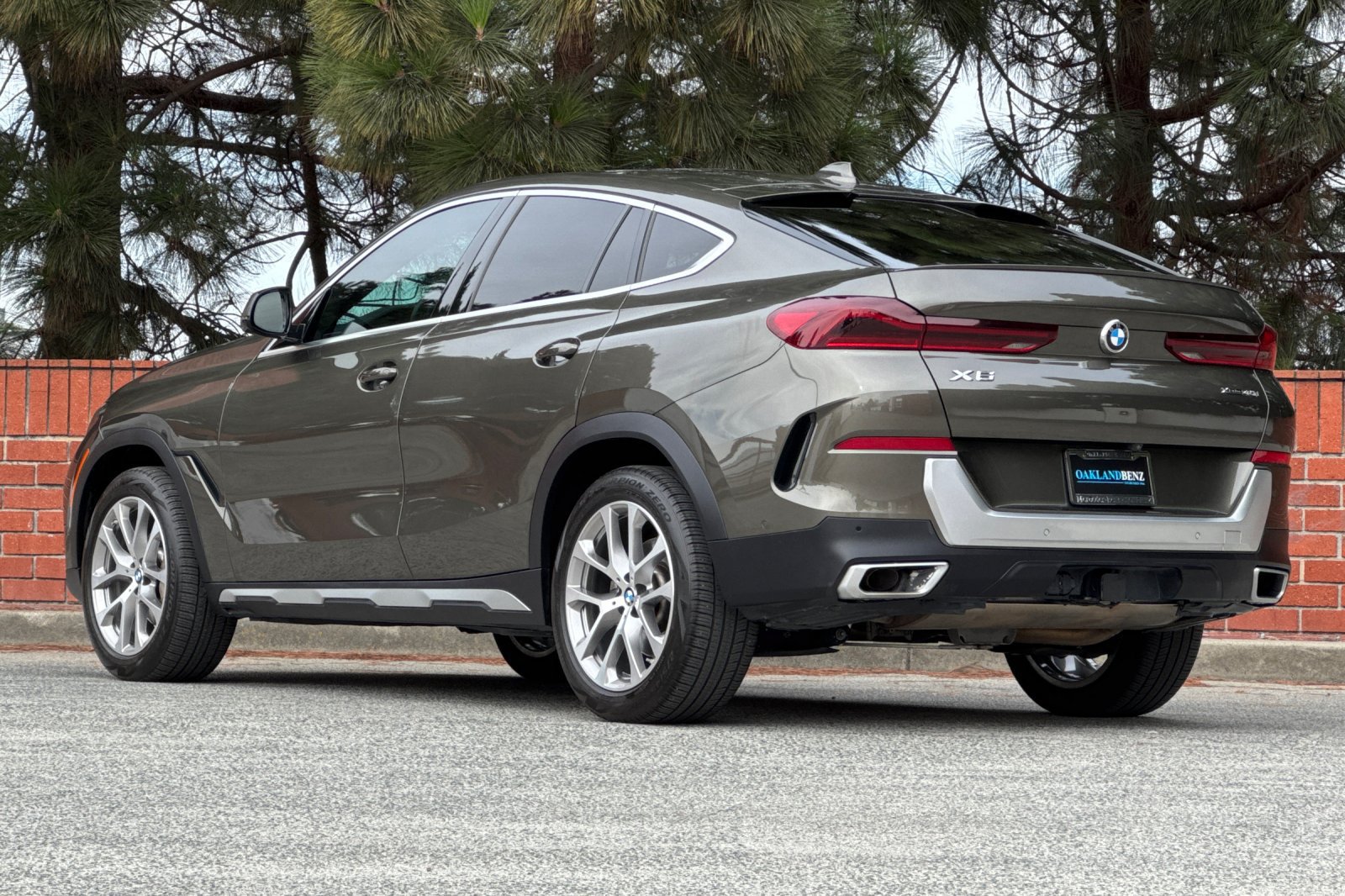 Used 2022 BMW X6 xDrive40i AWD/4WD image 6