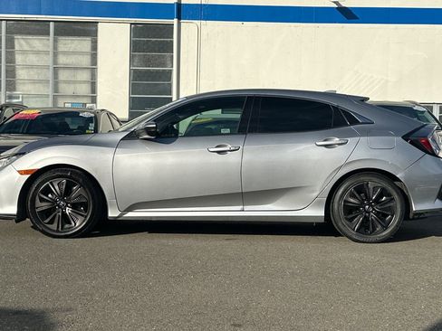 Used 2018 Honda Civic EX image 7