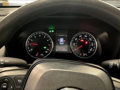 Used 2022 Toyota RAV4 XLE AWD/4WD image 13
