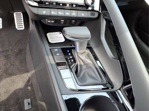 New 2026 Hyundai Elantra SEL Sport FWD image 22
