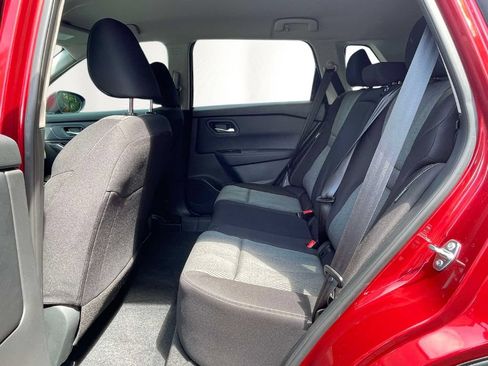 Used 2026 Nissan Rogue SV FWD image 11