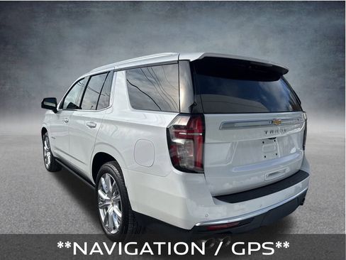 Used 2024 Chevrolet Tahoe High Country image 3