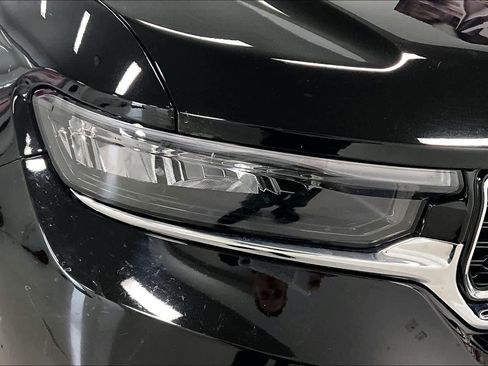 Used 2022 Jeep Grand Cherokee Limited image 26