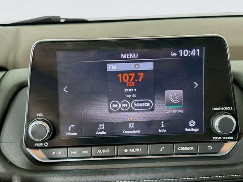 Used 2022 Nissan Rogue SV AWD/4WD image 14
