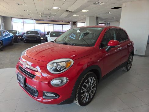 Used 2017 FIAT 500X Lounge image 3