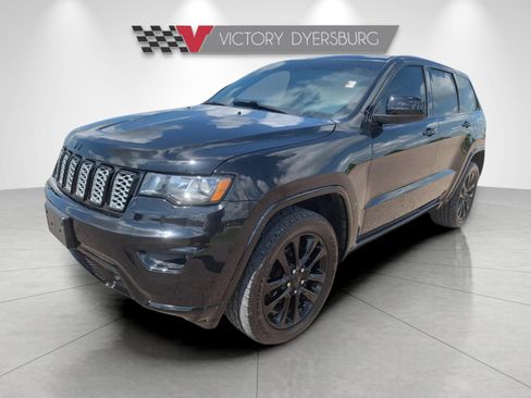 Used 2020 Jeep Grand Cherokee Altitude AWD/4WD image 8