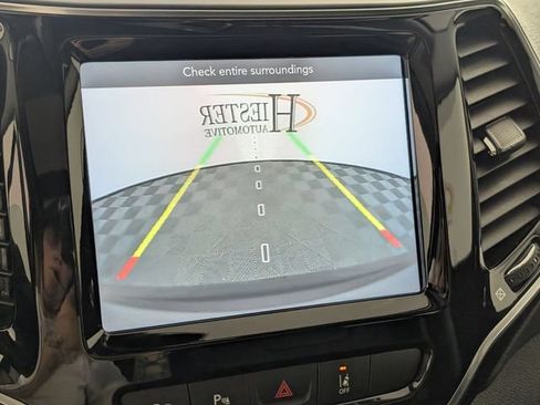 Certified 2021 Jeep Cherokee Limited AWD/4WD image 21