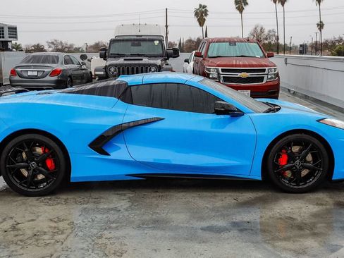 Used 2021 Chevrolet Corvette Stingray Premium Conv w/ Z51 Performance Package image 12