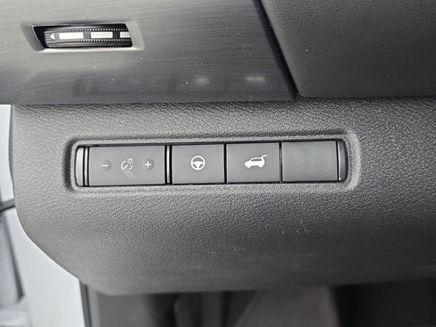 New 2025 Nissan Pathfinder SL w/ Black Appearance Package image 27