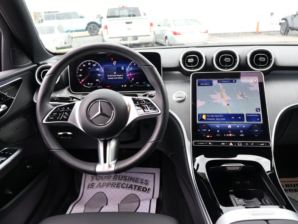 Used 2025 Mercedes-Benz C 300 4MATIC Sedan image 19