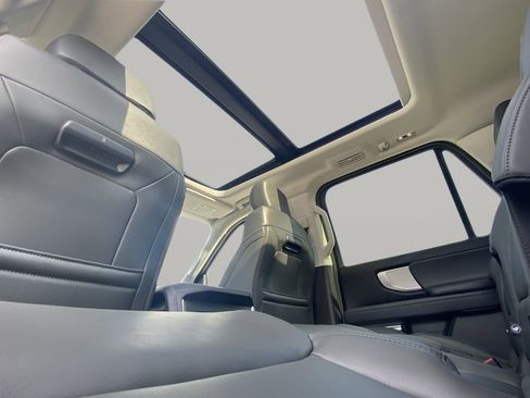 New 2026 Ford Expedition Max Active AWD/4WD image 19