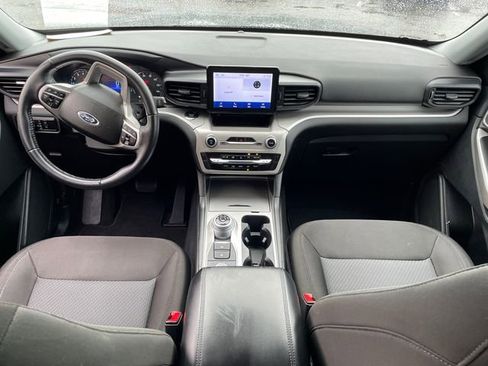 Used 2023 Ford Explorer XLT image 23