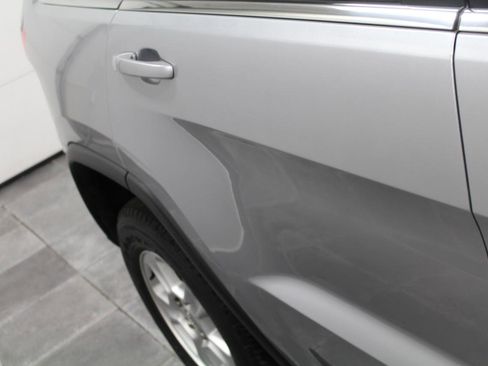 Used 2014 Jeep Grand Cherokee Laredo image 33