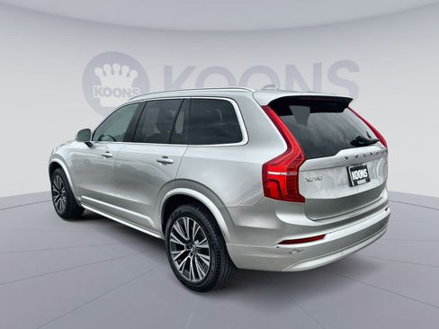 Used 2022 Volvo XC90 T6 Momentum w/ Climate Package image 4