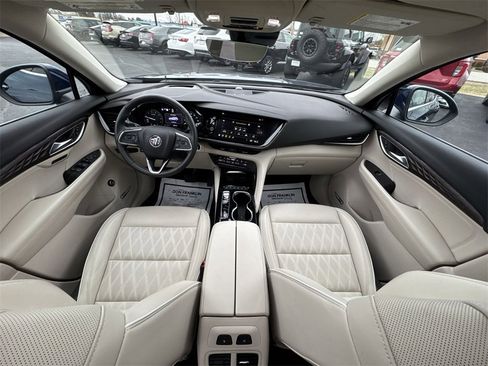 Used 2023 Buick Envision Avenir image 21