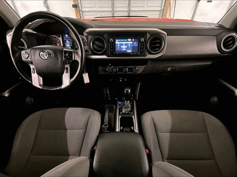 Used 2018 Toyota Tacoma SR5 image 14