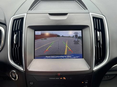 Used 2020 Ford Edge Titanium AWD/4WD image 24