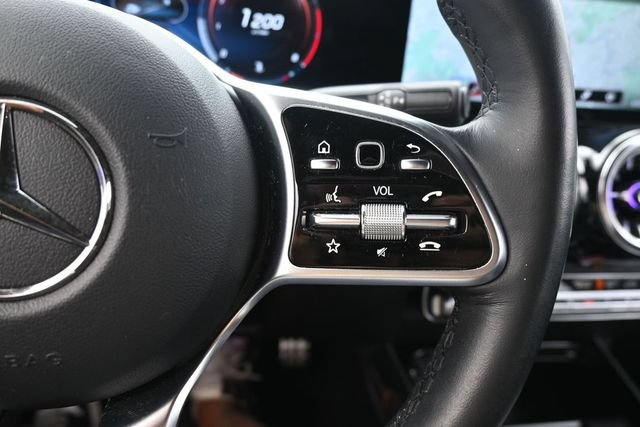 Used 2023 Mercedes-Benz GLB 250 image 16