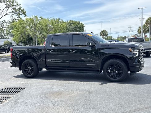 Used 2025 Chevrolet Silverado 1500 High Country w/ Midnight Edition AWD/4WD image 11