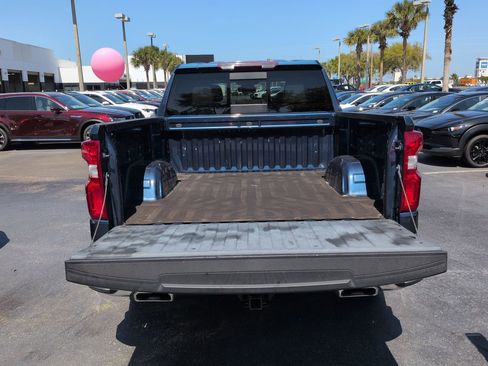 Used 2022 Chevrolet Silverado 1500 LTZ w/ LTZ Convenience Package II image 13